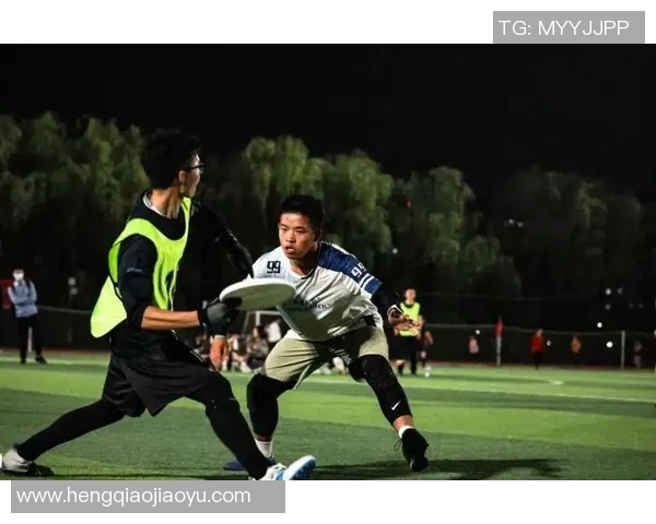 飞盘战术揭秘：上海飞盘队如何运用快攻制胜对手