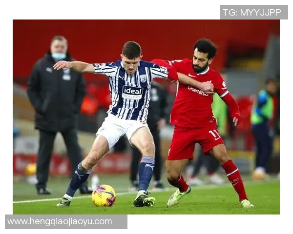 斯托克港与西汉的激烈对决揭示英超新赛季的精彩与悬念