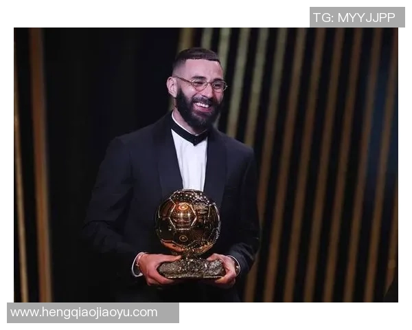 本泽马：从足球天才到传奇射手的辉煌旅程与影响力分析