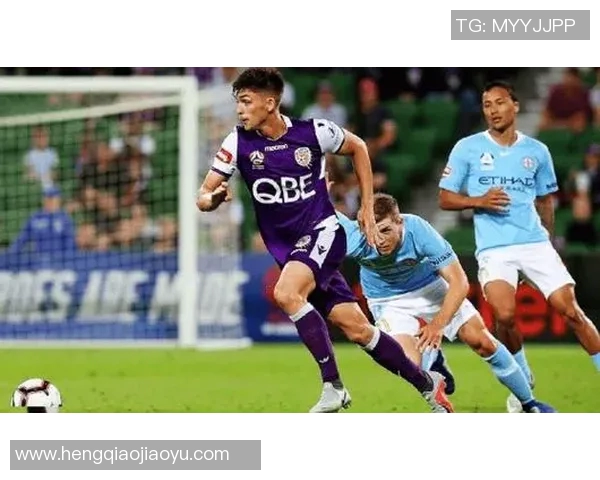 阿德莱德与墨尔本的精彩对决揭示了澳超联赛的激烈竞争与魅力