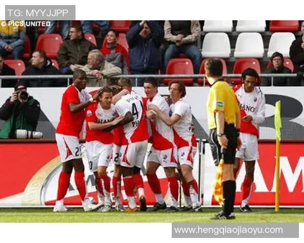 珀斯光荣女足迎战悉尼FC女足力争主场胜利展现实力与风采 珀斯光荣女足迎战悉尼FC女足力争主场胜利展现实力与风采