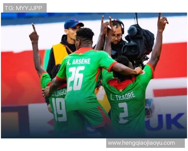 科德迪瓦与阿尔及利亚激战正酣谁能在非洲杯中笑到最后 科德迪瓦与阿尔及利亚激战正酣谁能在非洲杯中笑到最后