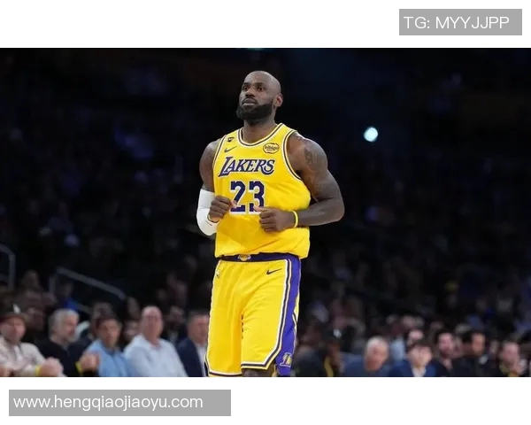 詹姆斯领衔湖人加时逆转勇士成功晋级季后赛展现冠军实力