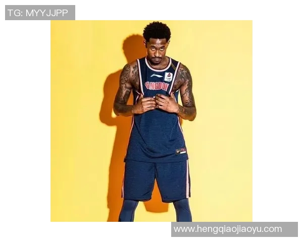 马尚布鲁克斯的篮球之路：从青涩新秀到赛场巨星的蜕变与成长