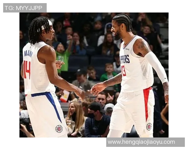 快船与马刺系列赛激战正酣球迷期待精彩对决与逆转时刻