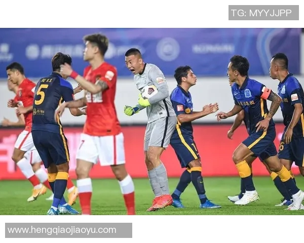 芝加哥与馗缛A的激烈对决分析及战术探讨